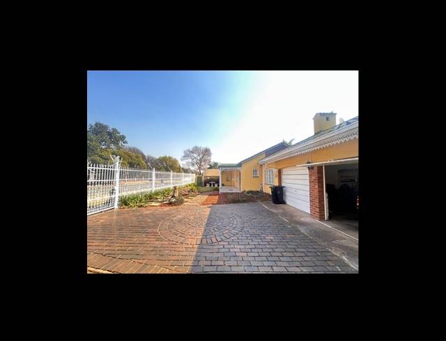 4 bed property to rent in ALLEN GROVE